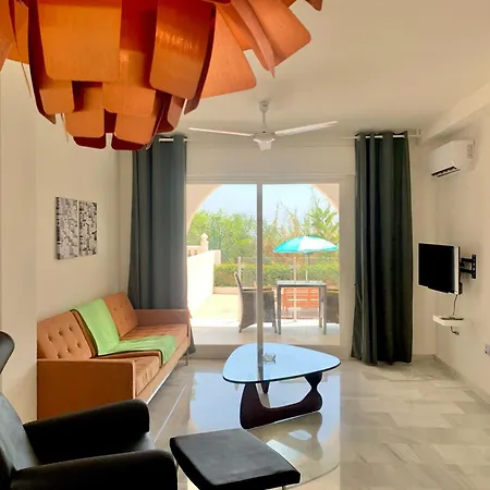 Apartment Fuentes De